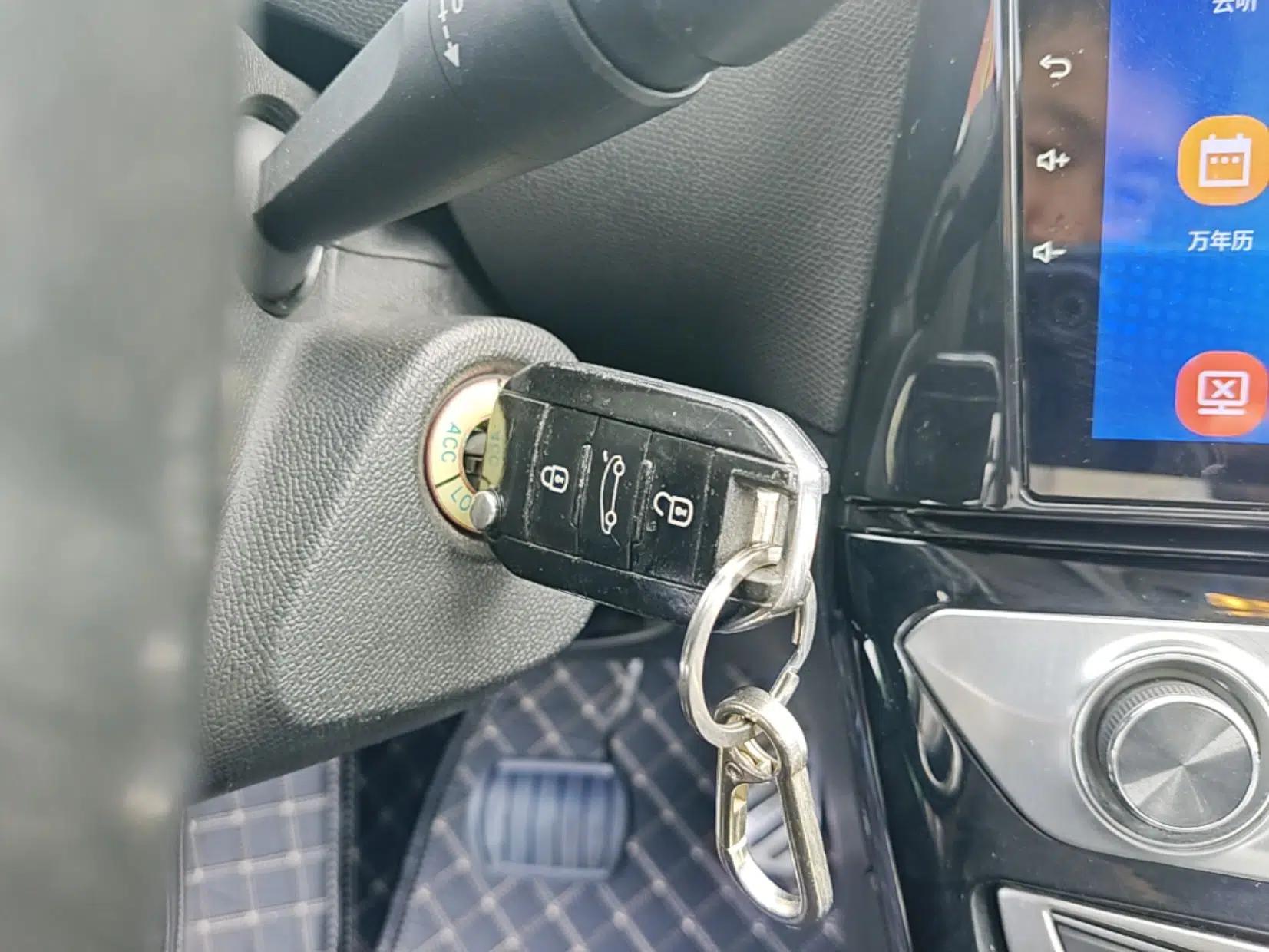 Peugeot 308 2016 230THP Automatic Luxury Edition — миниатюра 12