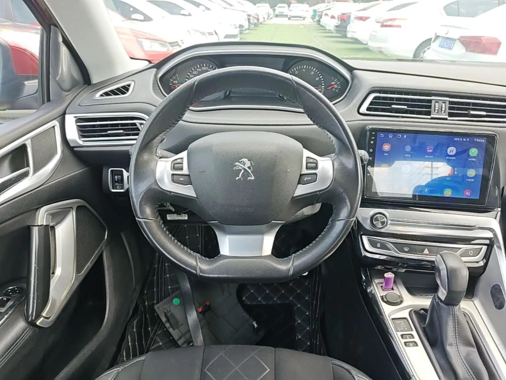Peugeot 308 2016 230THP Automatic Luxury Edition — миниатюра 14