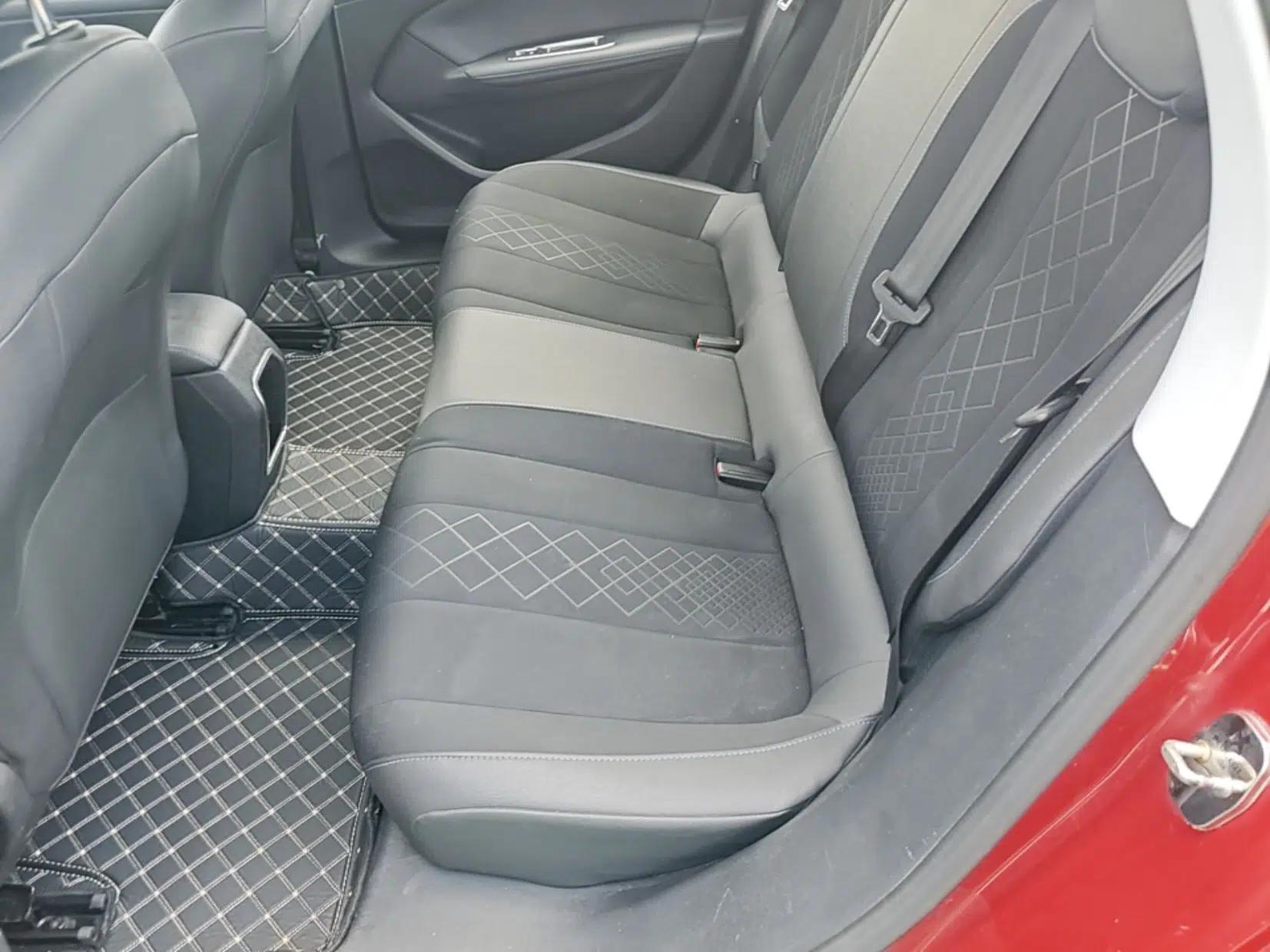 Peugeot 308 2016 230THP Automatic Luxury Edition — миниатюра 20