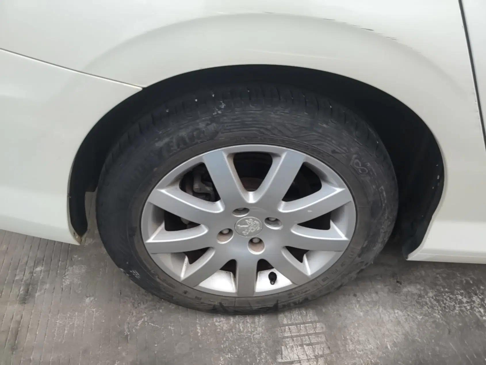 Peugeot 308 2014 Enjoy Edition Classic 1.6L Manual YouShang Model — миниатюра 10