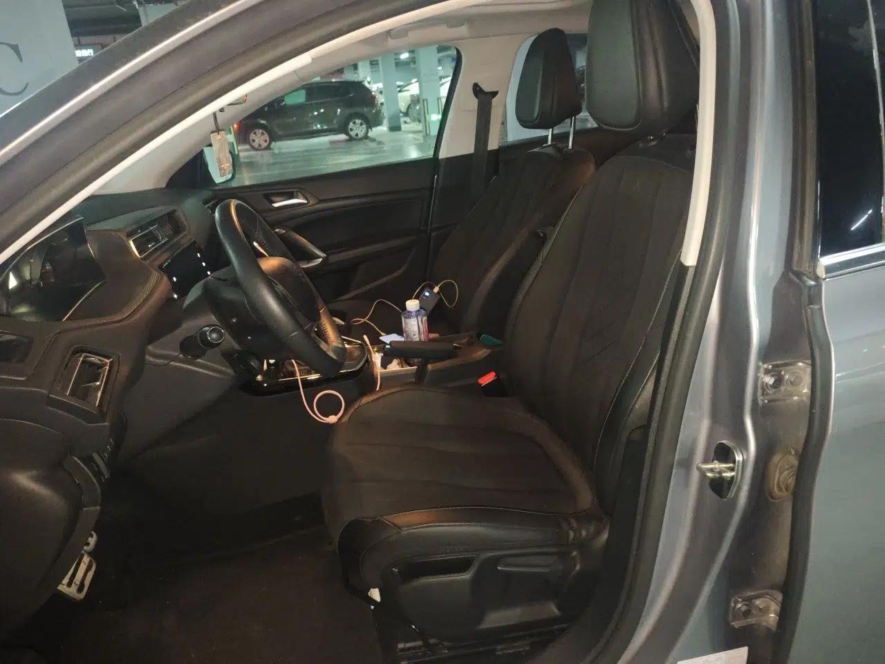 Peugeot 308 2016 230THP Automatic Luxury Edition — миниатюра 16