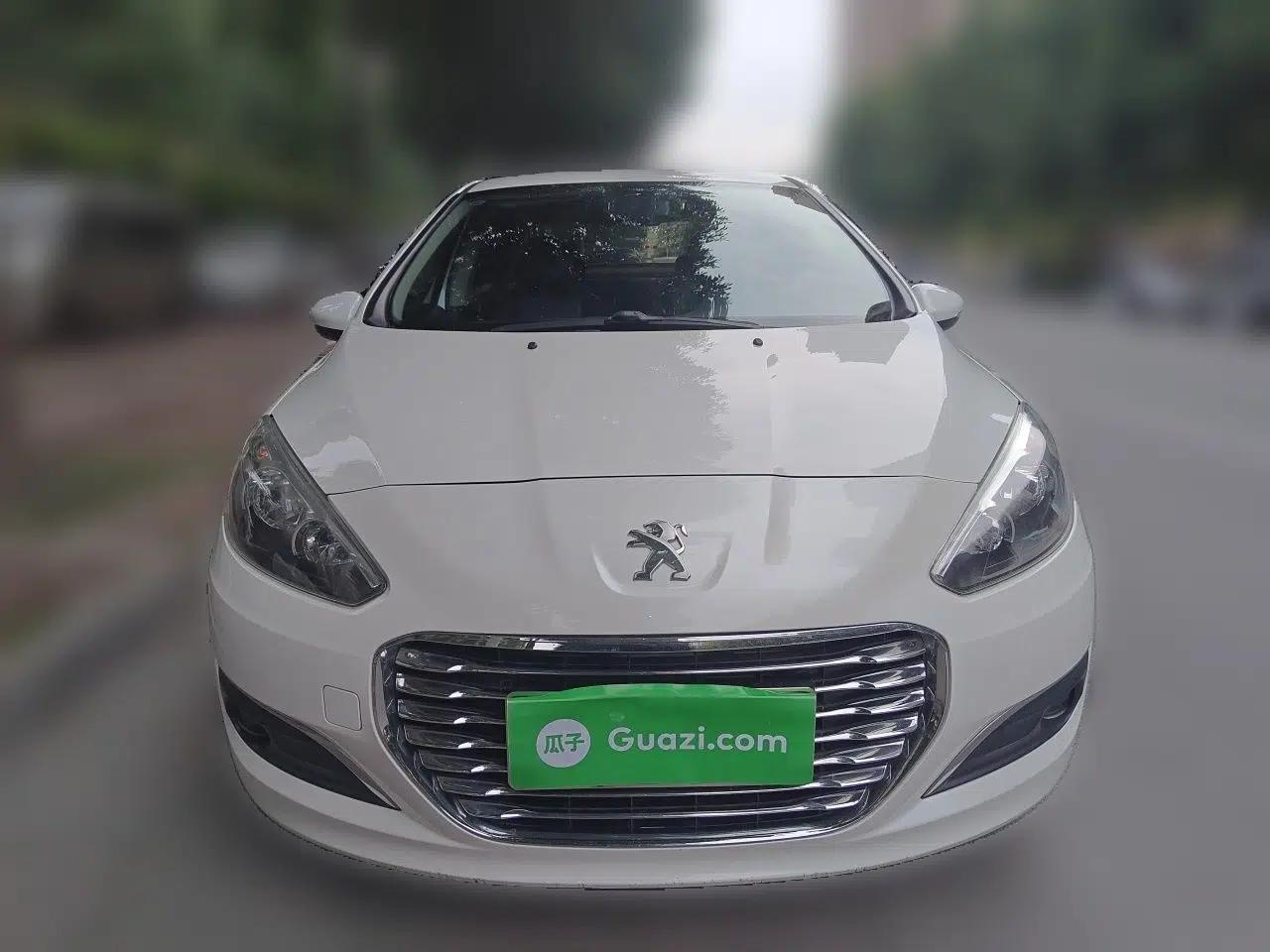 Peugeot 308 2014 Enjoy Edition Classic 1.6L Automatic Premium Model — миниатюра 2
