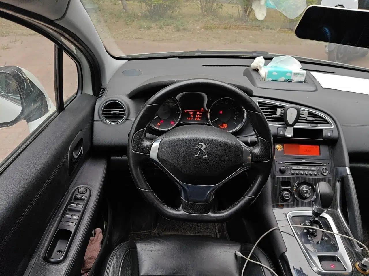 Peugeot 3008 2013 2.0L Automatic Trend Edition — миниатюра 11