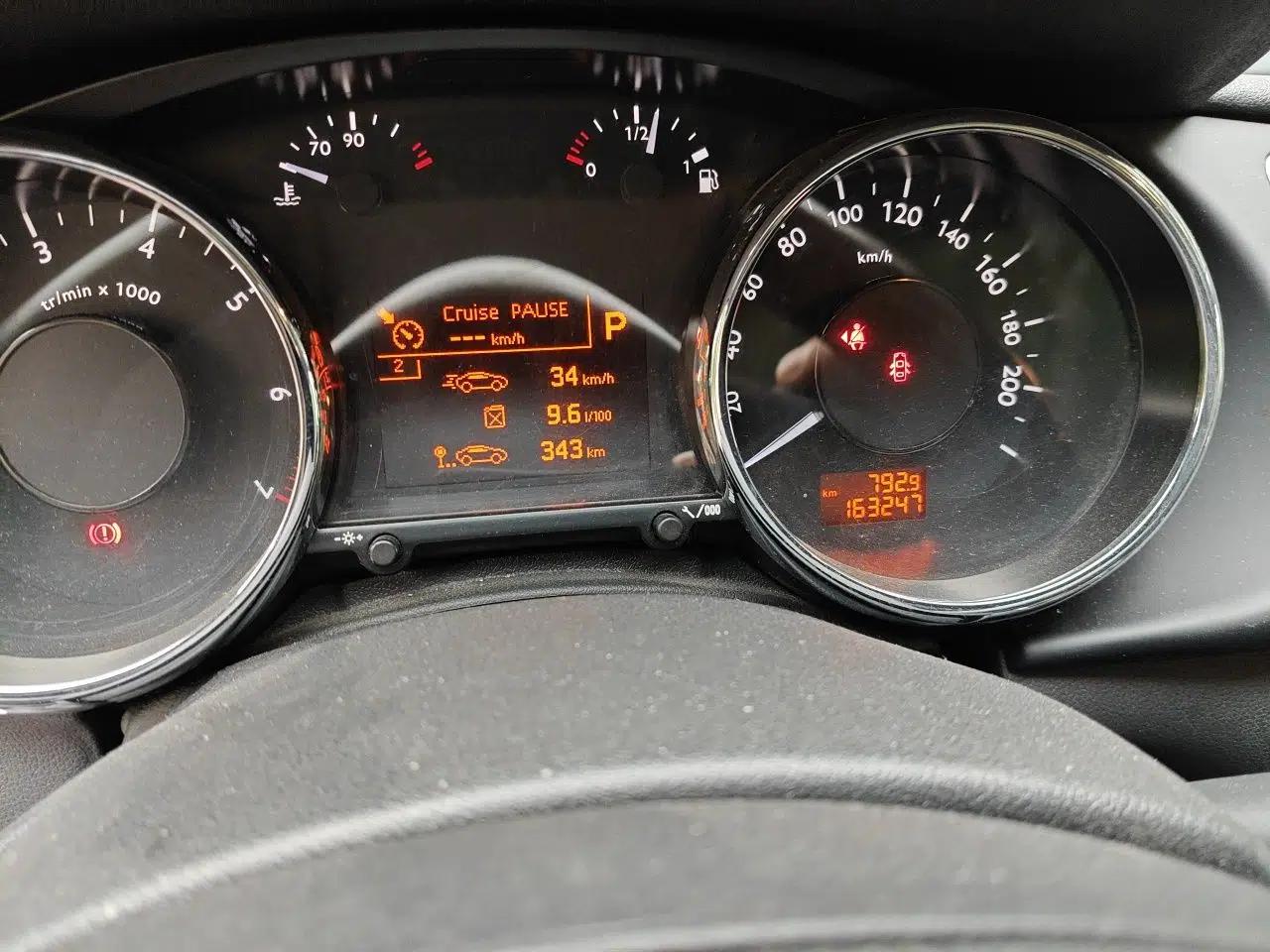 Peugeot 3008 2013 2.0L Automatic Trend Edition — миниатюра 13