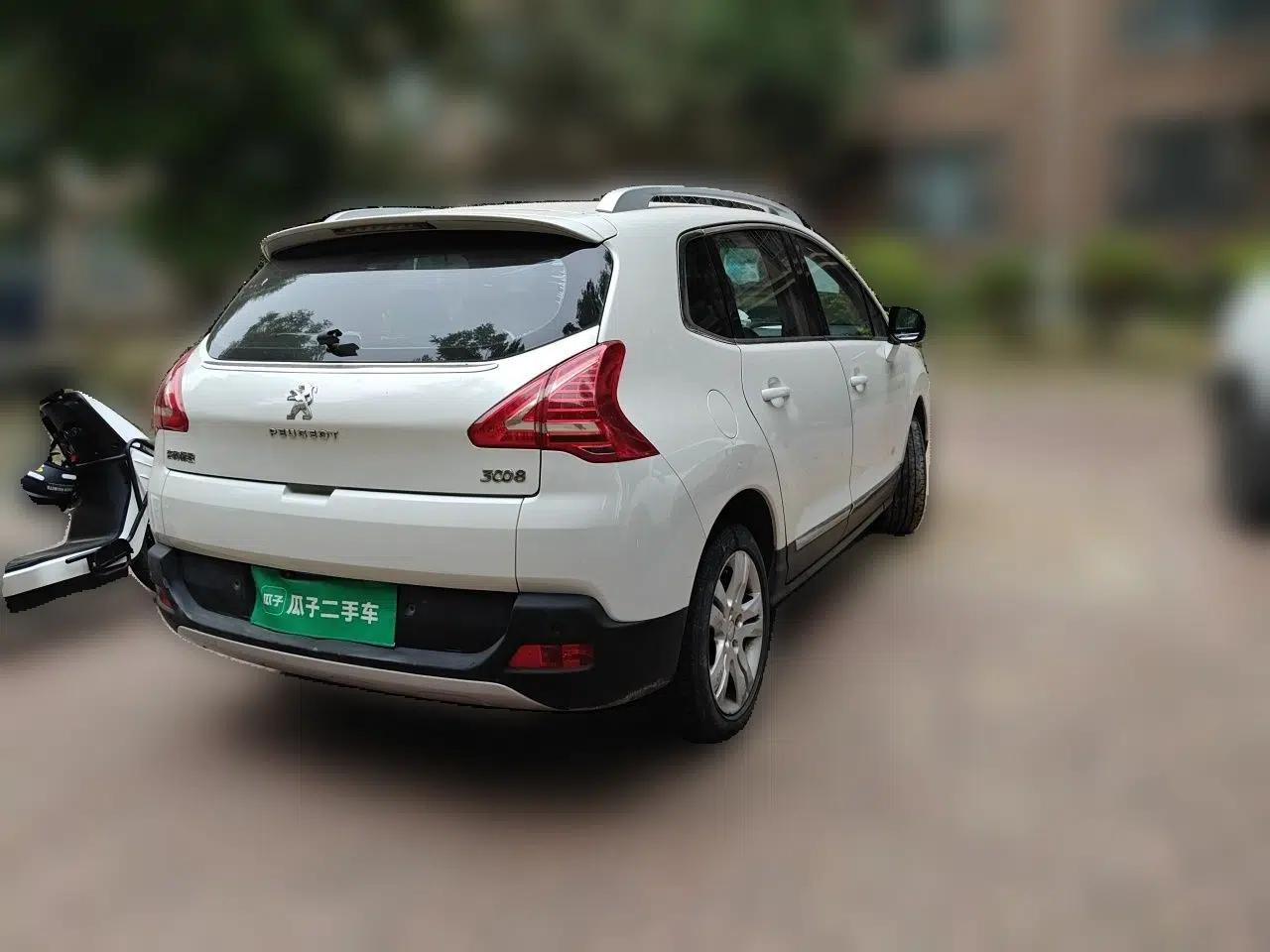 Peugeot 3008 2013 2.0L Automatic Trend Edition — миниатюра 6