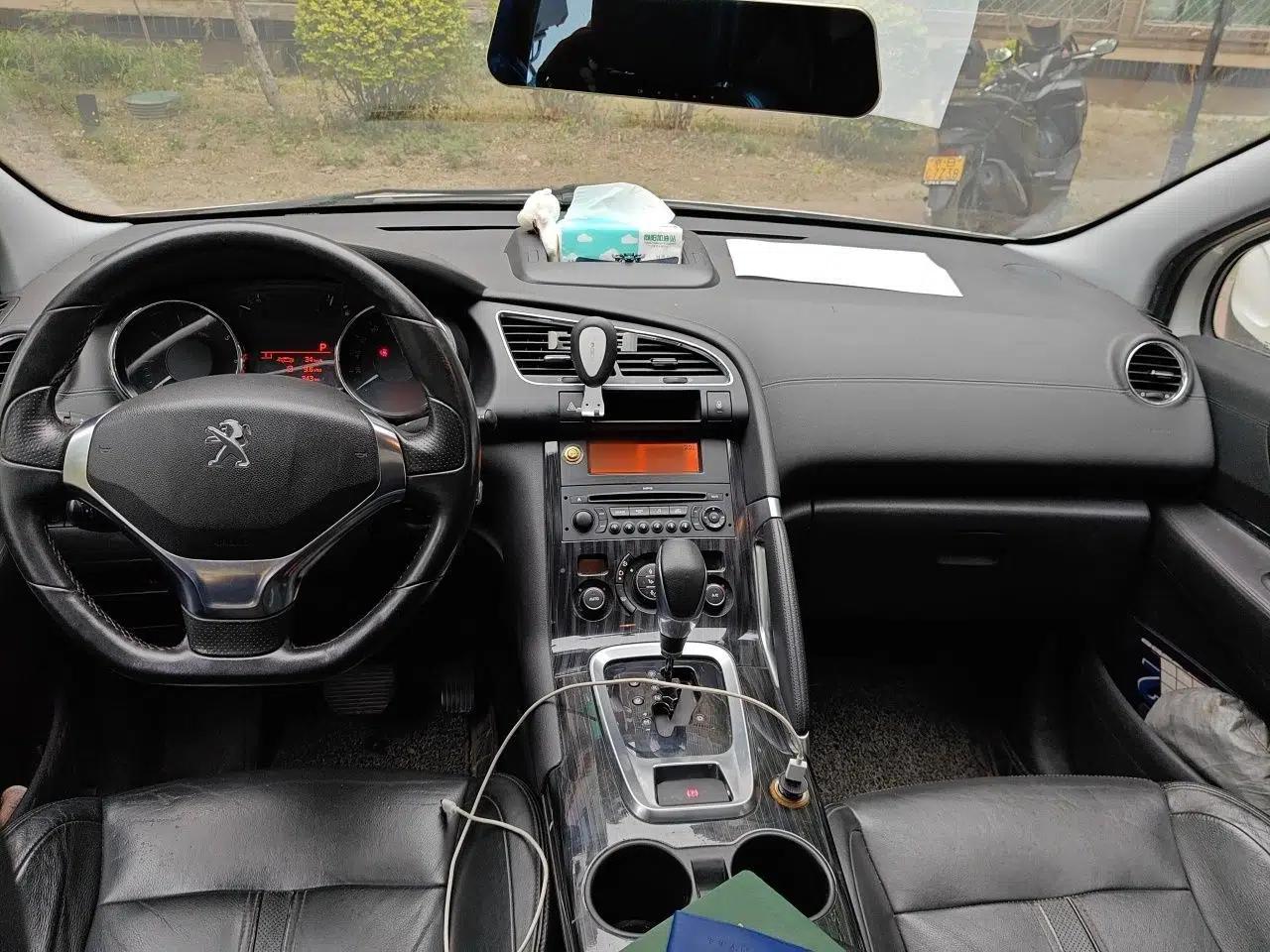 Peugeot 3008 2013 2.0L Automatic Trend Edition — миниатюра 10