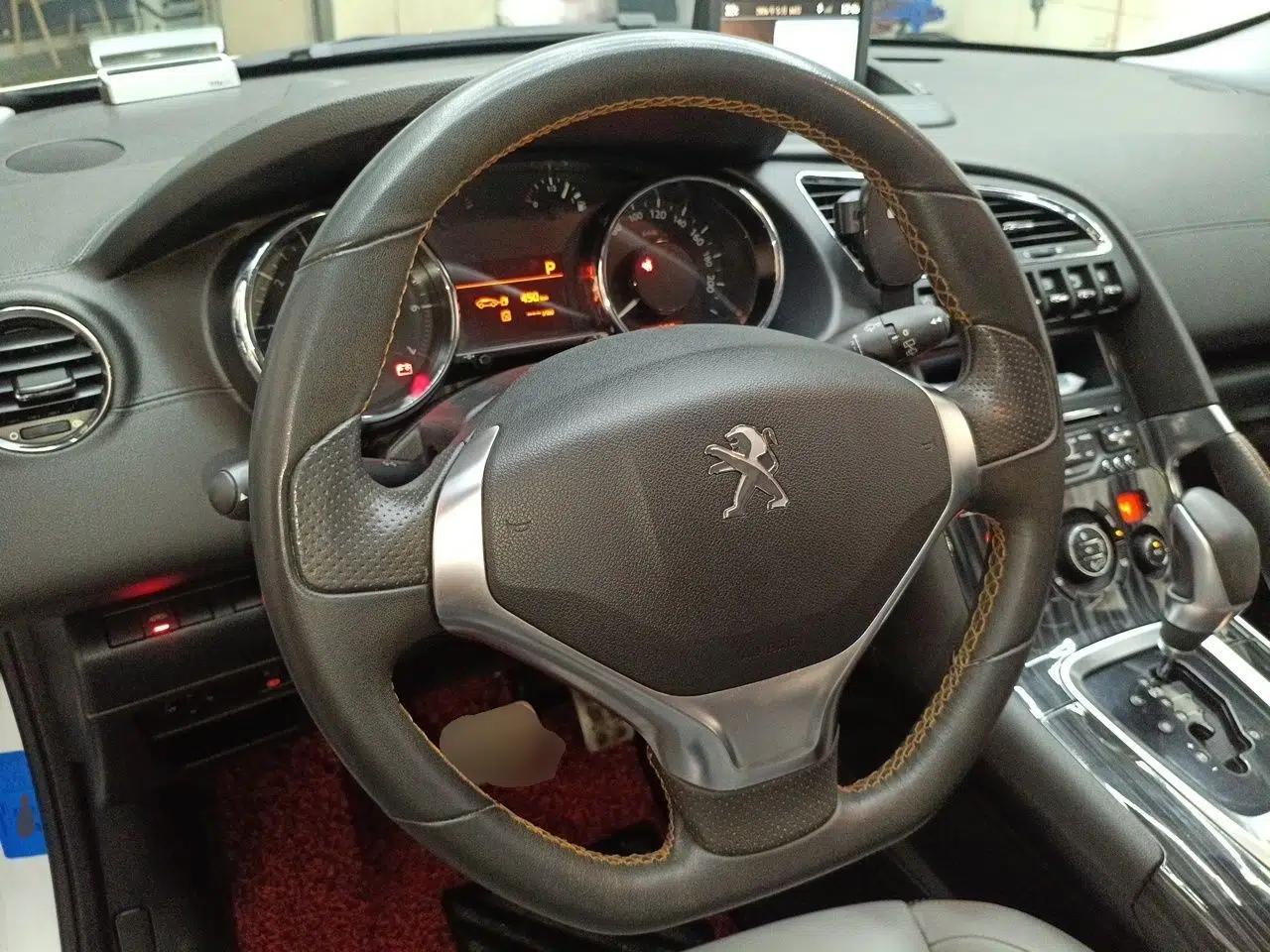 Peugeot 3008 2014 1.6THP Roland Garros Edition — миниатюра 11