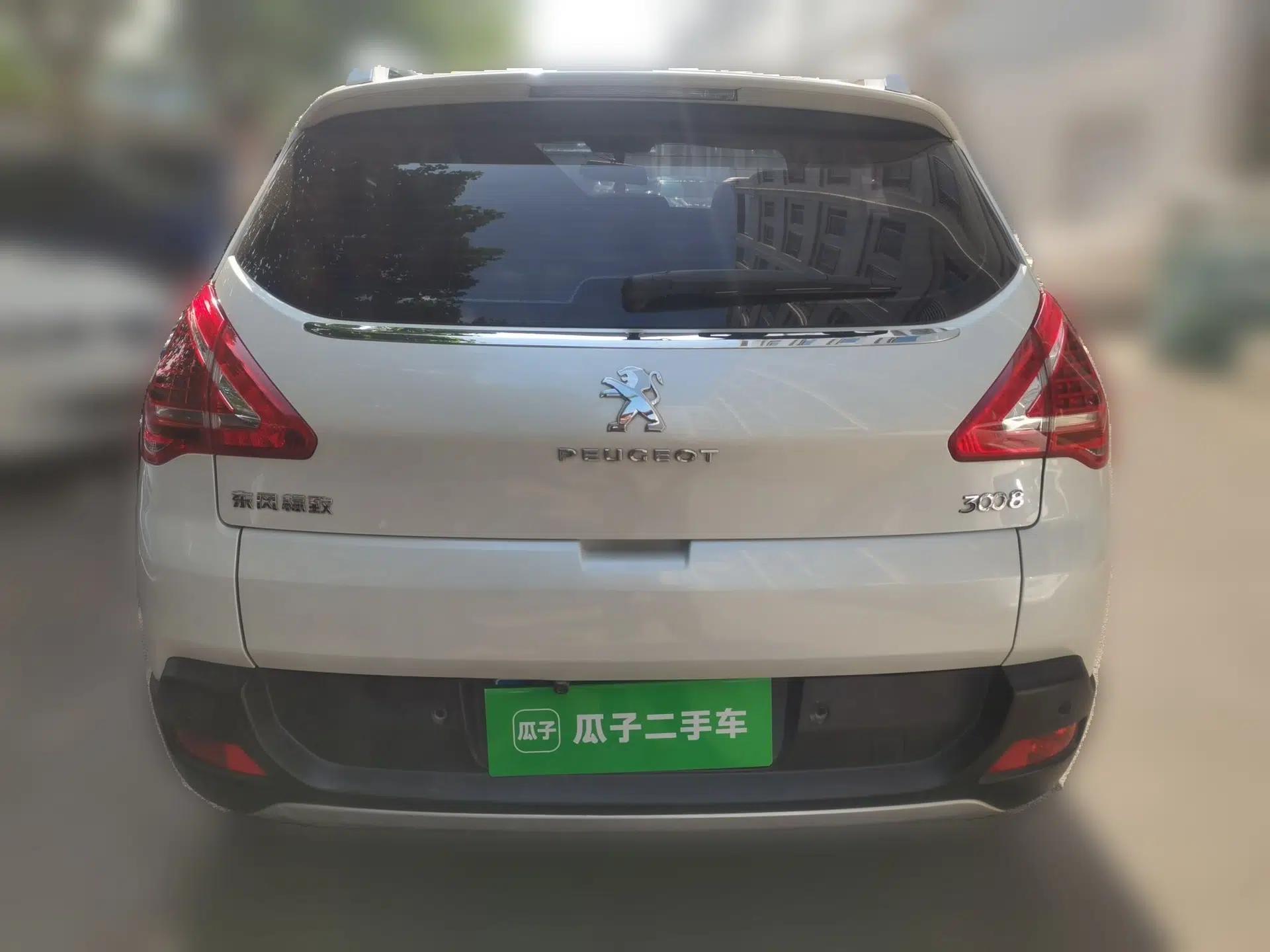 Peugeot 3008 2015 2.0L Automatic Trend Edition — миниатюра 5
