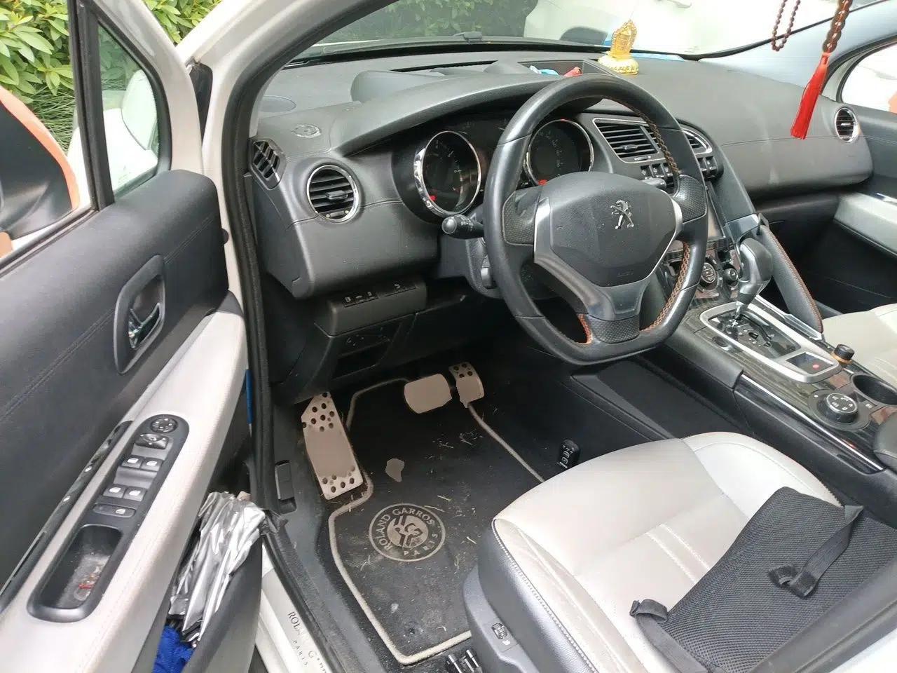 Peugeot 3008 2015 1.6THP Automatic Prestige Edition — миниатюра 19