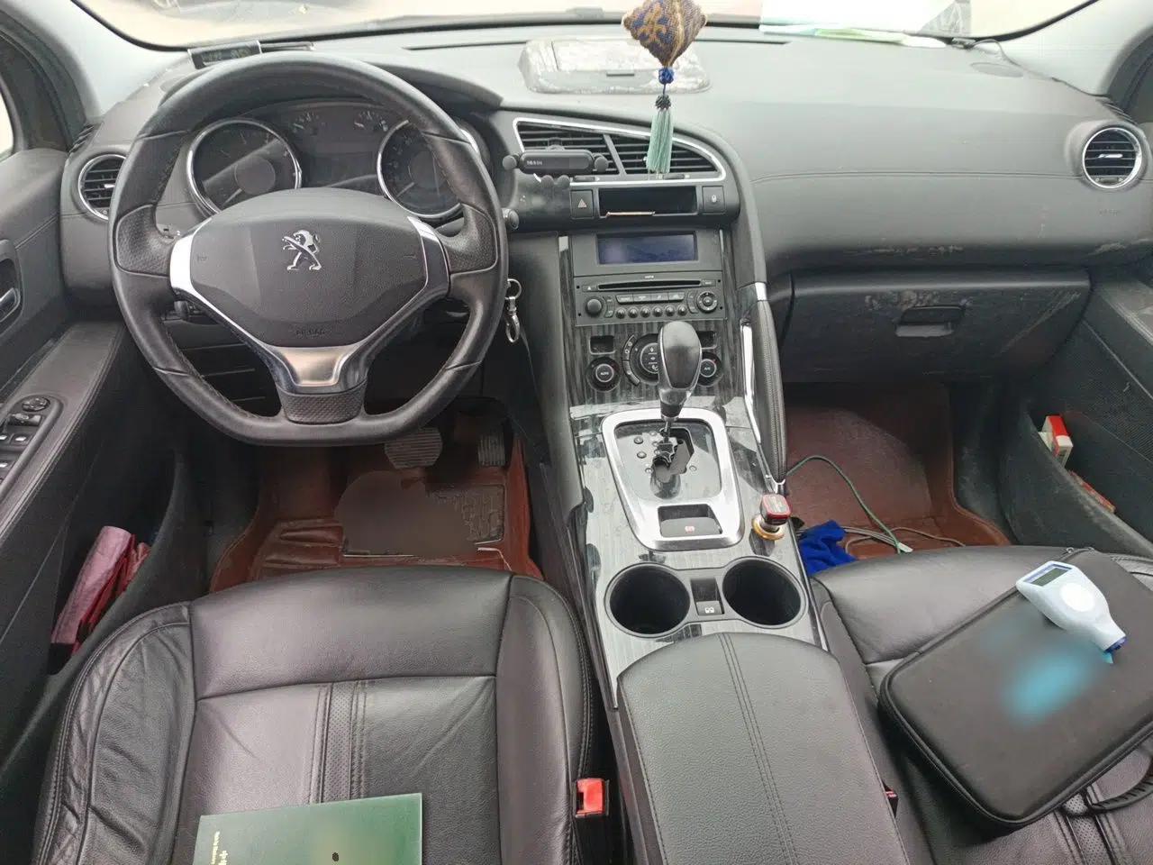 Peugeot 3008 2013 2.0L Automatic Classic Edition — миниатюра 10