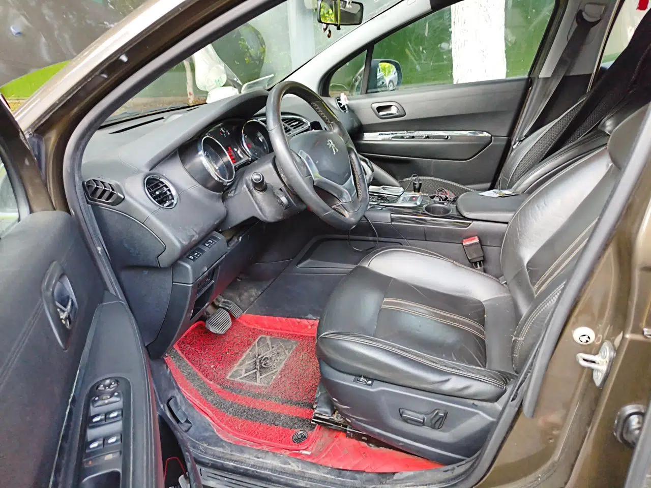 Peugeot 3008 2013 2.0L Automatic Trend Edition — миниатюра 16
