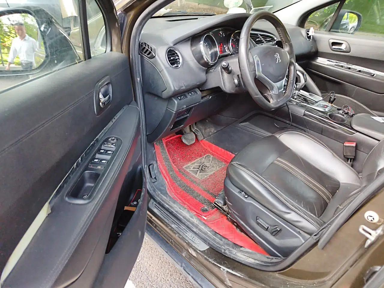 Peugeot 3008 2013 2.0L Automatic Trend Edition — миниатюра 17