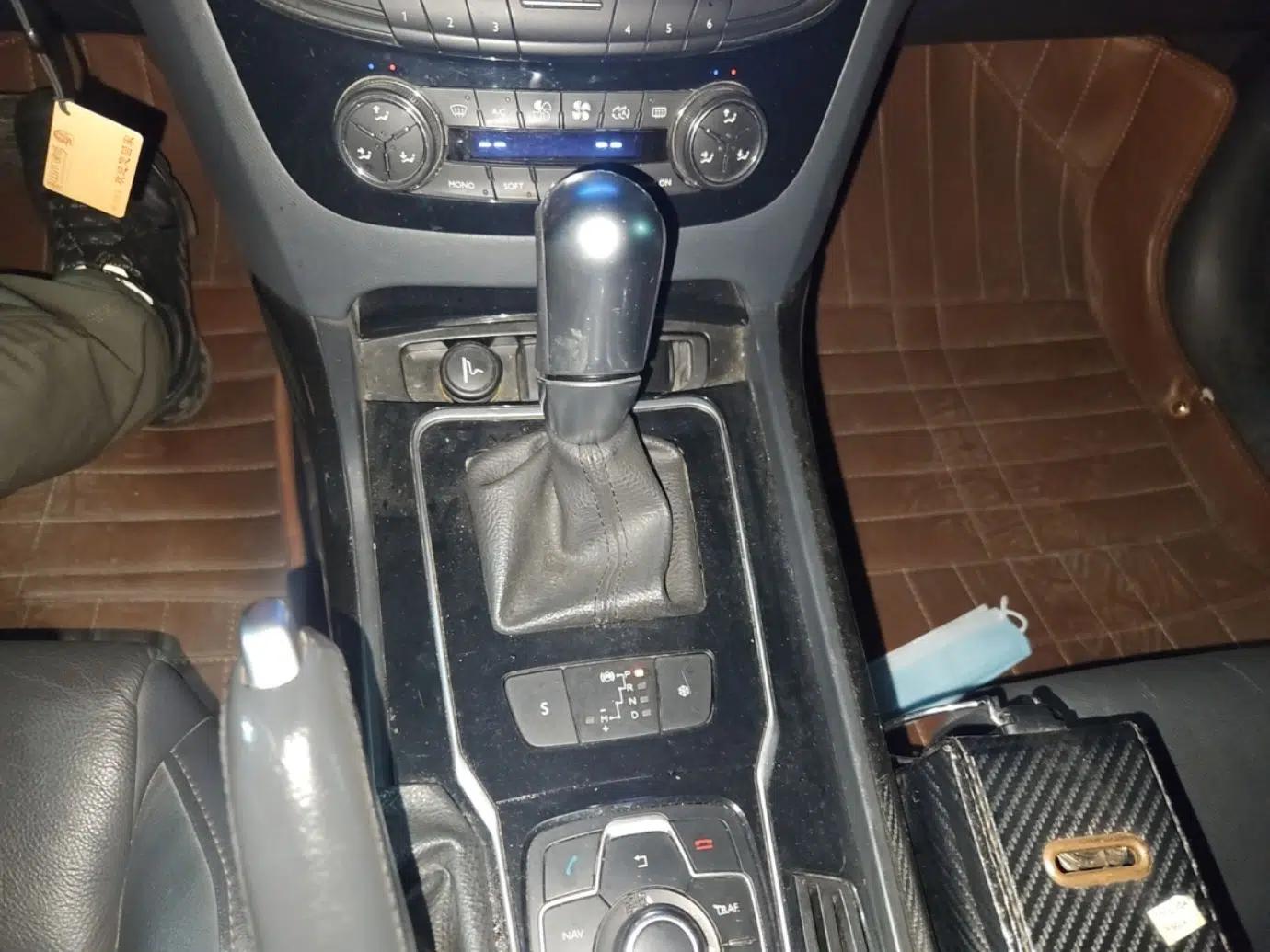 Peugeot 508 2012 2.3L Automatic Smart Edition — миниатюра 15