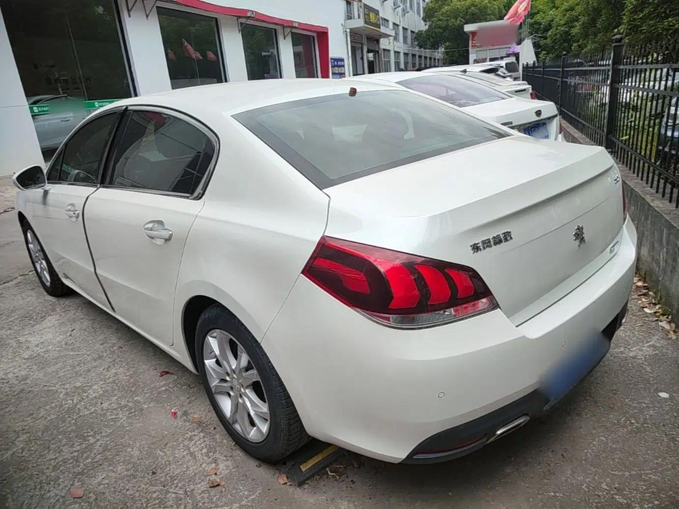 Peugeot 508 2015 1.6THP Automatic Prestige Edition — миниатюра 4