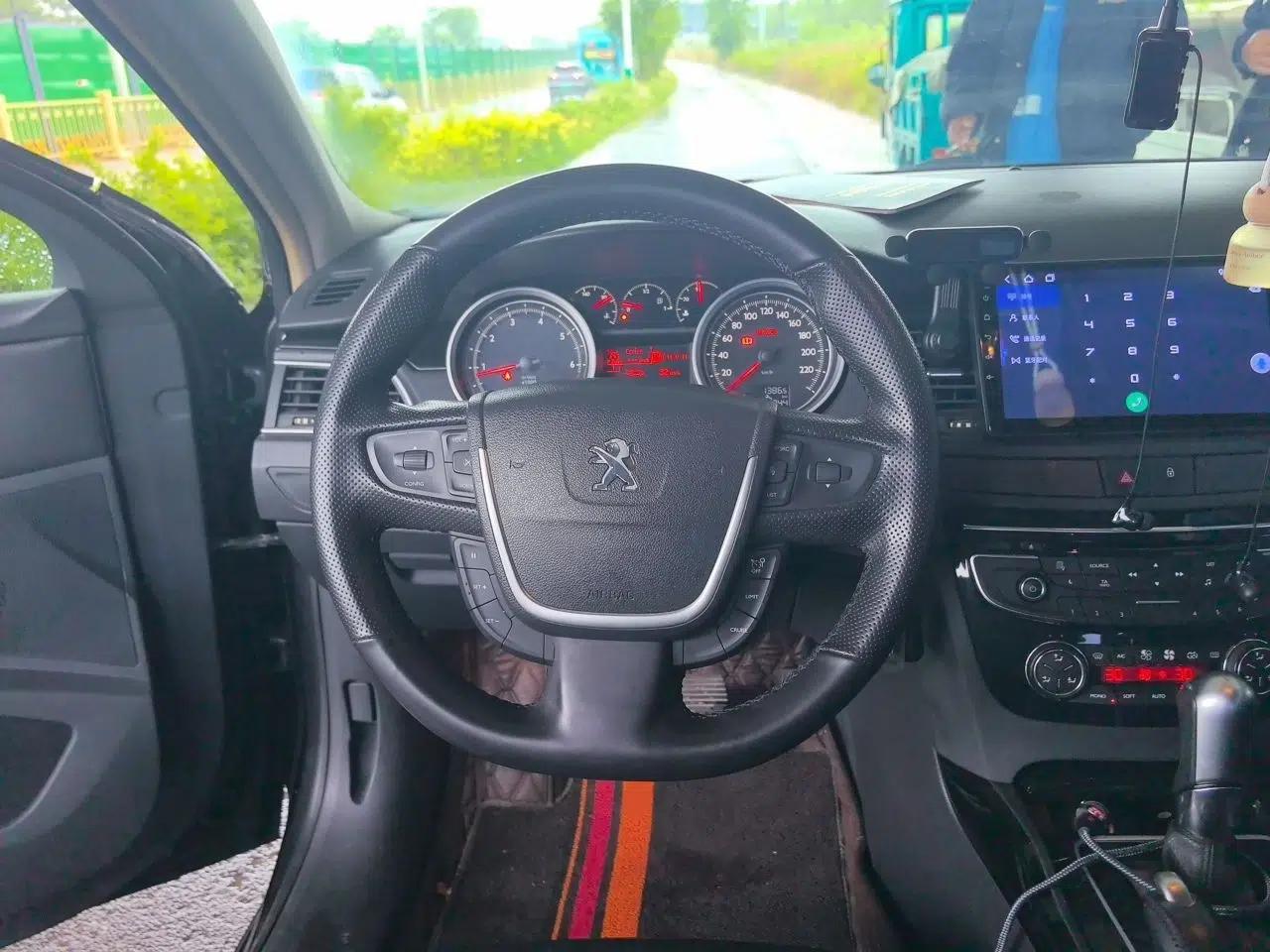 Peugeot 508 2011 2.3L Automatic Luxury Edition — миниатюра 11