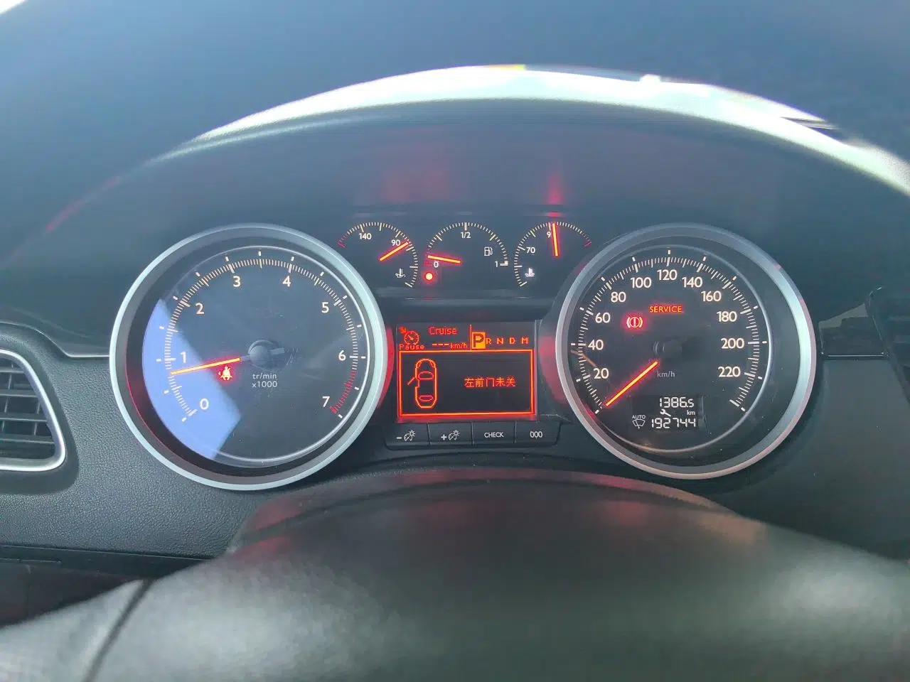 Peugeot 508 2011 2.3L Automatic Luxury Edition — миниатюра 12
