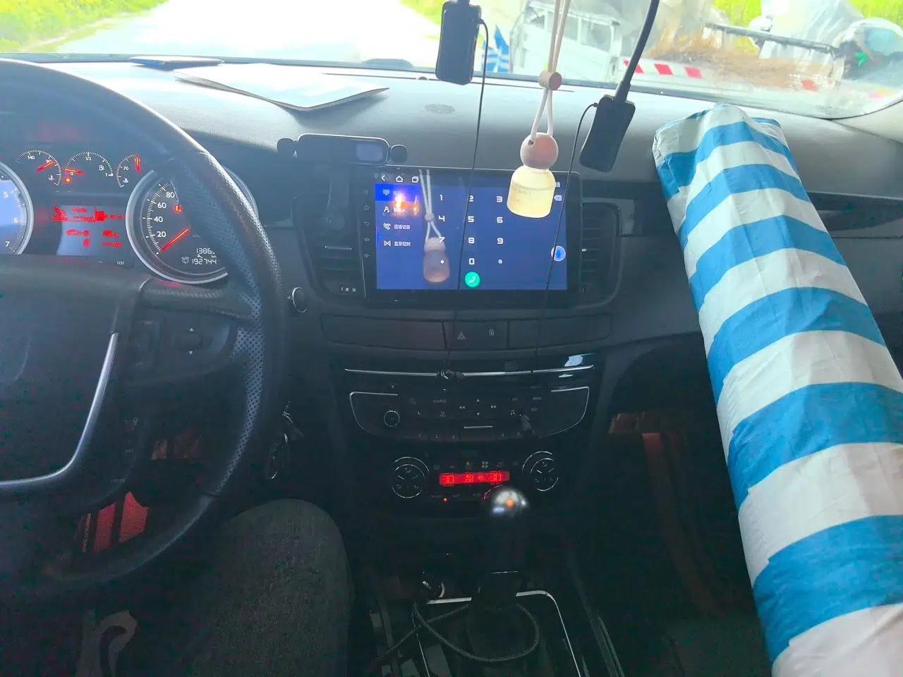 Peugeot 508 2011 2.3L Automatic Luxury Edition — миниатюра 14