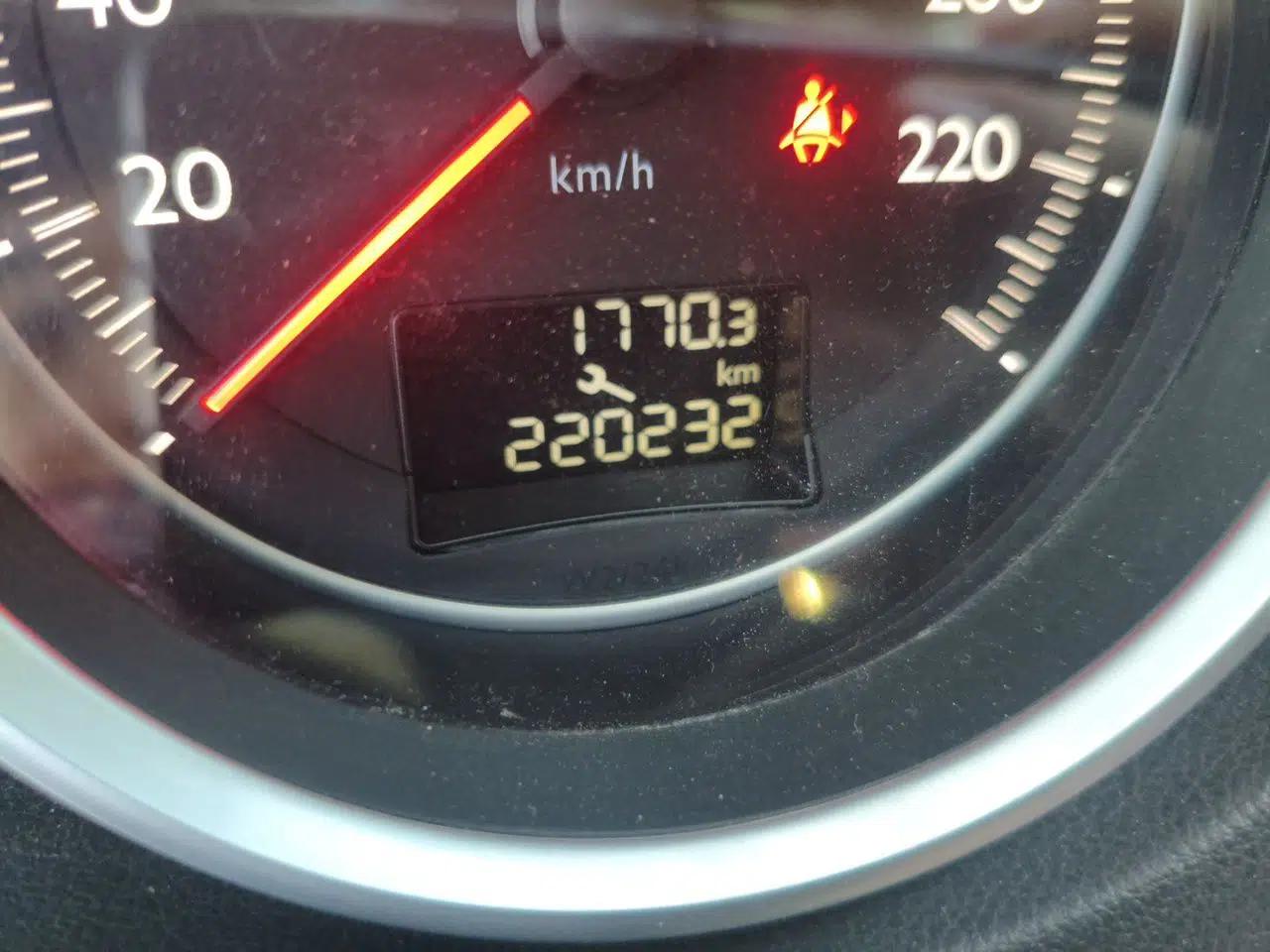Peugeot 508 2012 2.0L Automatic Smart Enjoyment Version — миниатюра 13