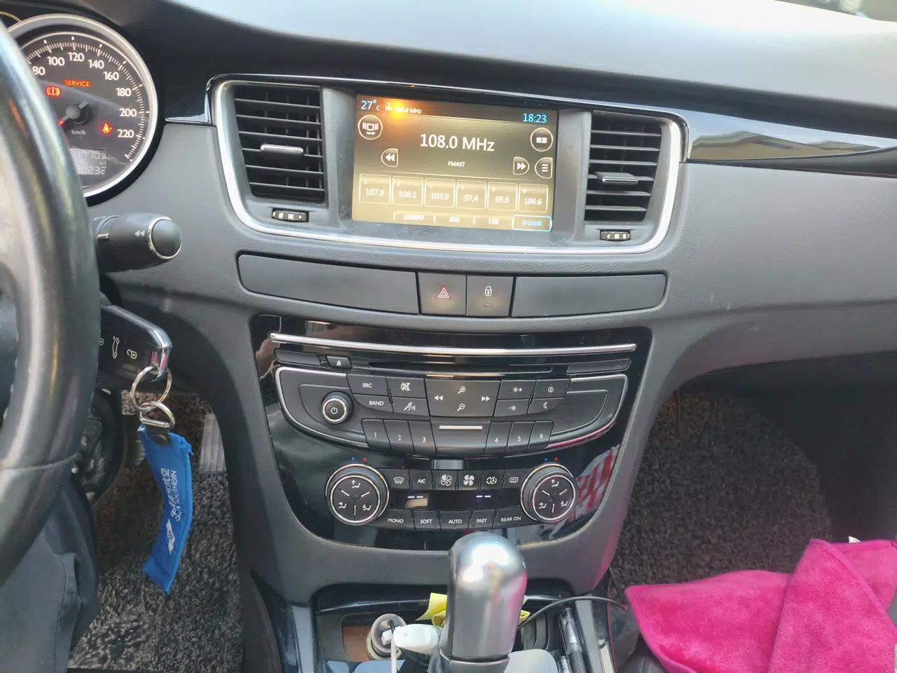 Peugeot 508 2012 2.0L Automatic Smart Enjoyment Version — миниатюра 14