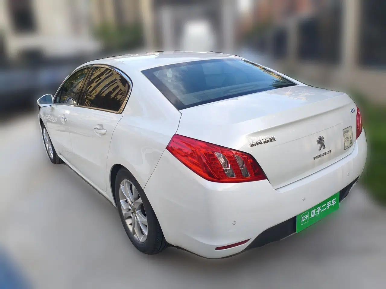 Peugeot 508 2012 2.0L Automatic Smart Enjoyment Version — миниатюра 4