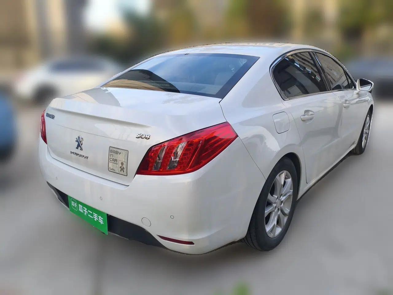Peugeot 508 2012 2.0L Automatic Smart Enjoyment Version — миниатюра 6