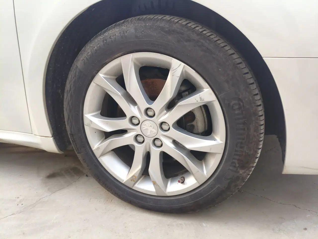 Peugeot 508 2012 2.0L Automatic Smart Enjoyment Version — миниатюра 8