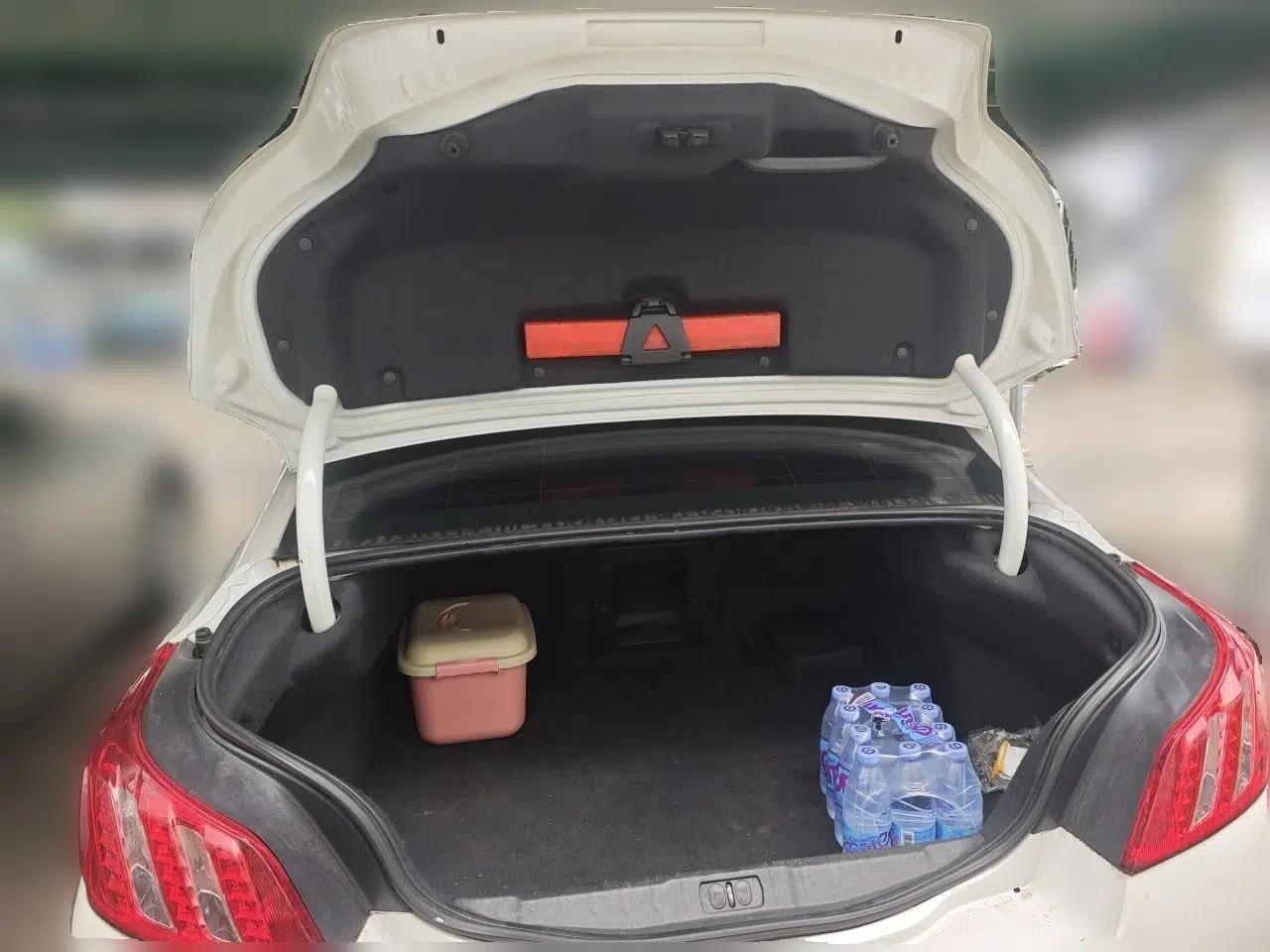 Peugeot 508 2012 2.3L Automatic Smart Edition — миниатюра 20