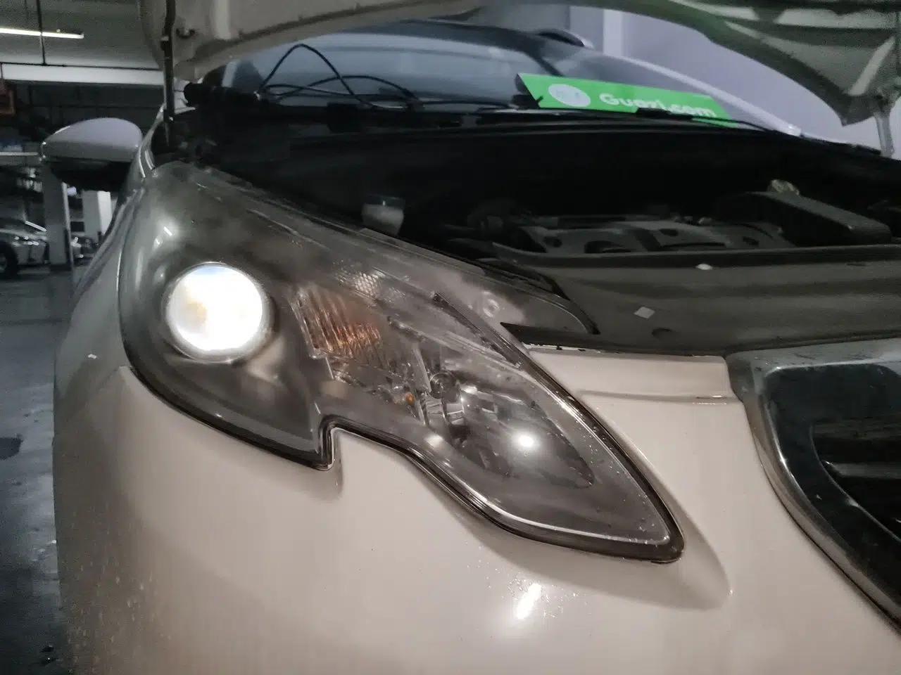 Peugeot 2008 2014 1.6L Automatic Fashion Edition — миниатюра 7