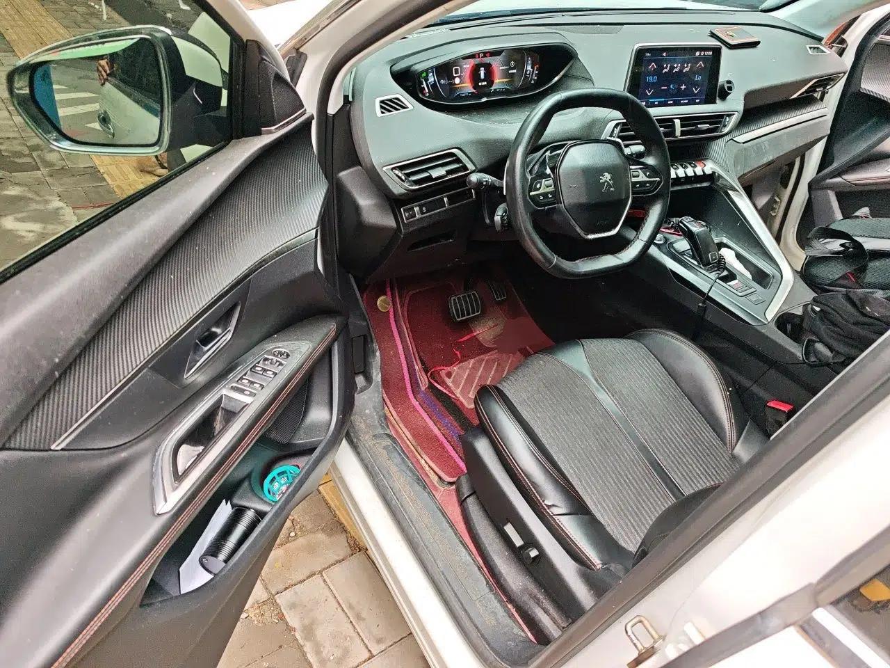Peugeot 5008 2017 350THP 7-Seater Elite Edition — миниатюра 17