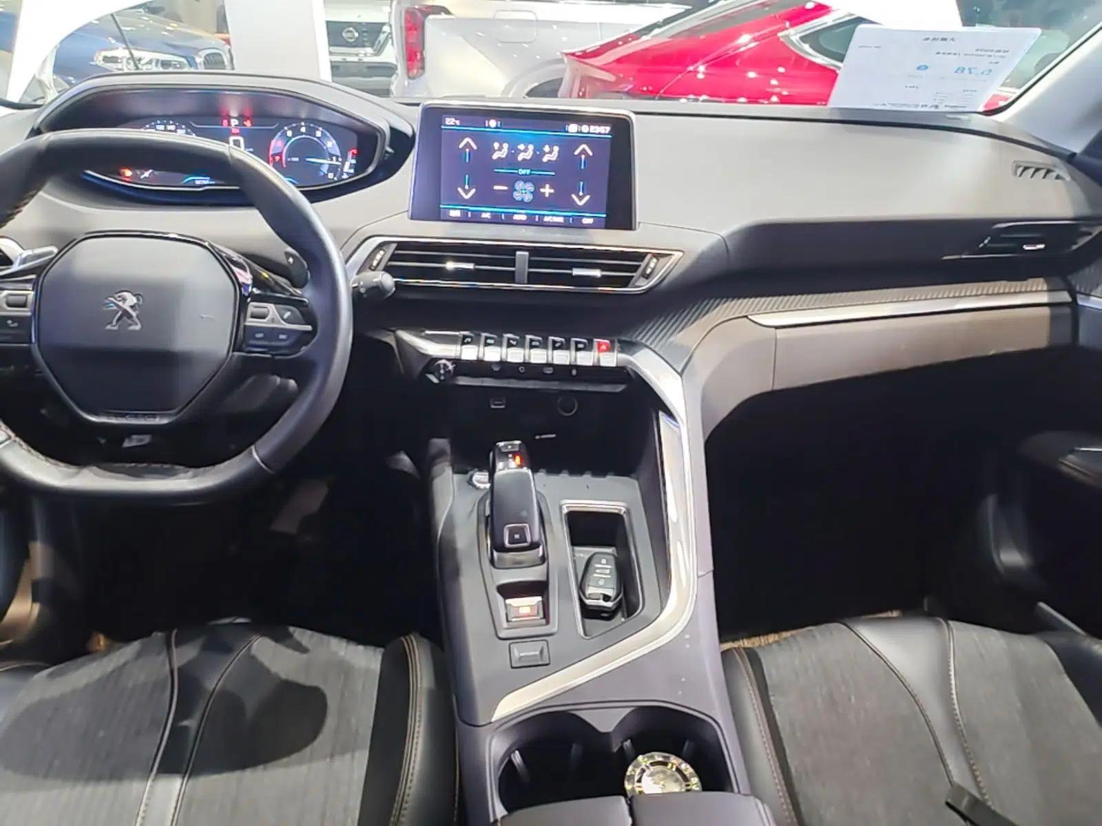 Peugeot 5008 2017 380THP 7-Seater Elite Edition — миниатюра 16