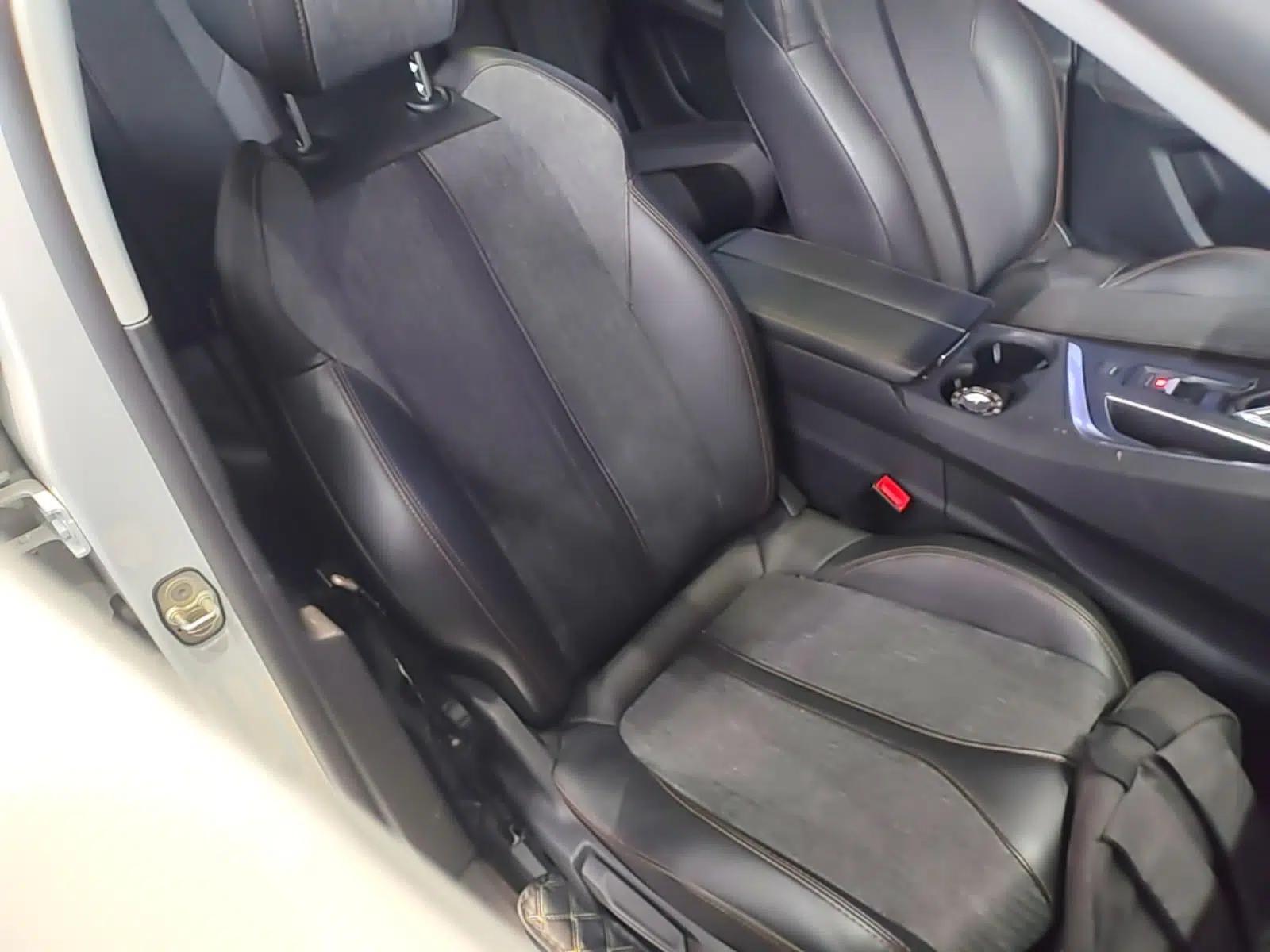 Peugeot 5008 2017 380THP 7-Seater Elite Edition — миниатюра 23