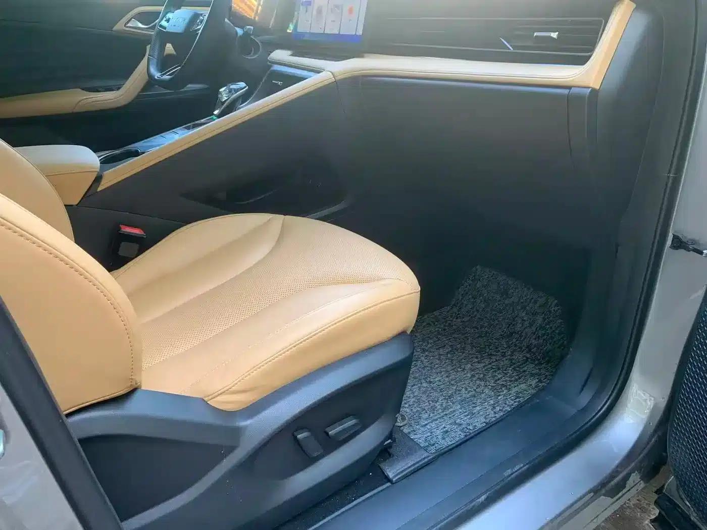 Roewe RX5 2023 1.5T Comfort Edition — миниатюра 7