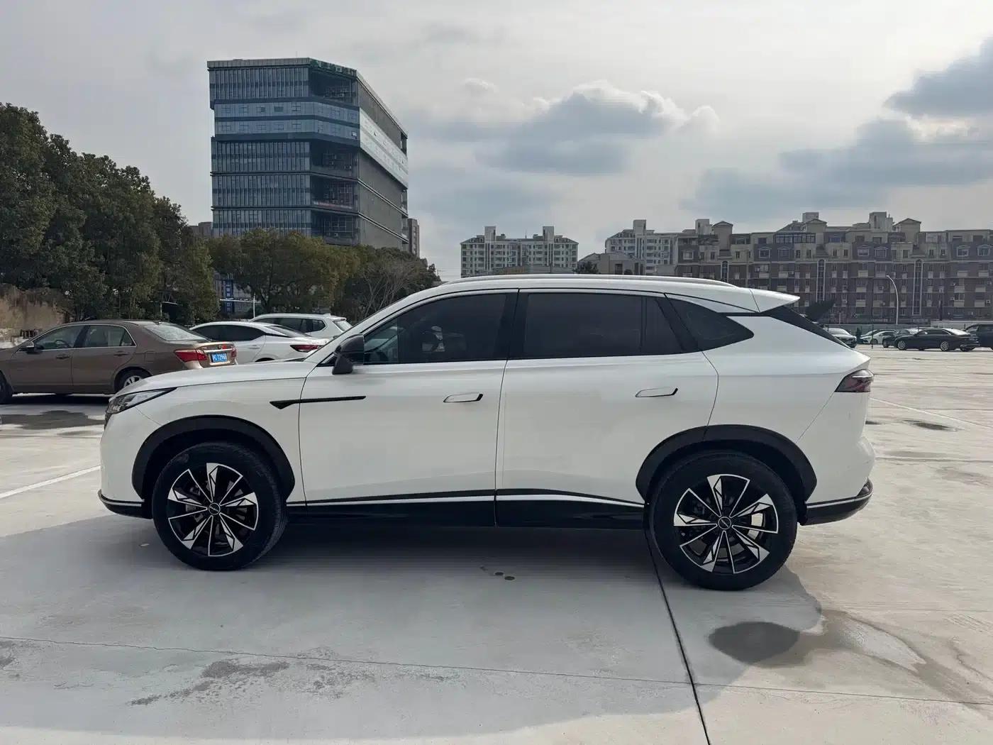 Roewe RX5 2023 1.5T Super Sensory Elite Edition — миниатюра 7