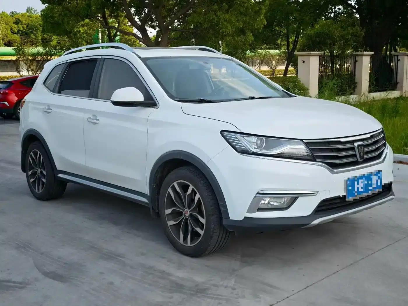 Roewe RX5 2016 20T Two-Wheel Drive Automatic Internet Smart Edition — миниатюра 1