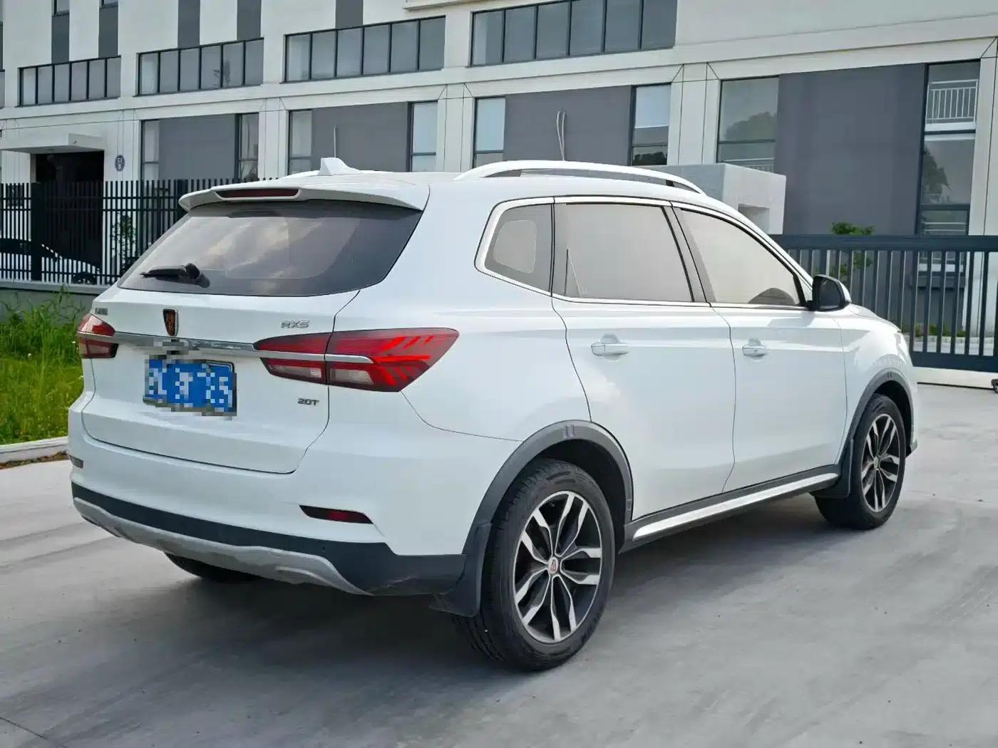 Roewe RX5 2016 20T Two-Wheel Drive Automatic Internet Smart Edition — миниатюра 7