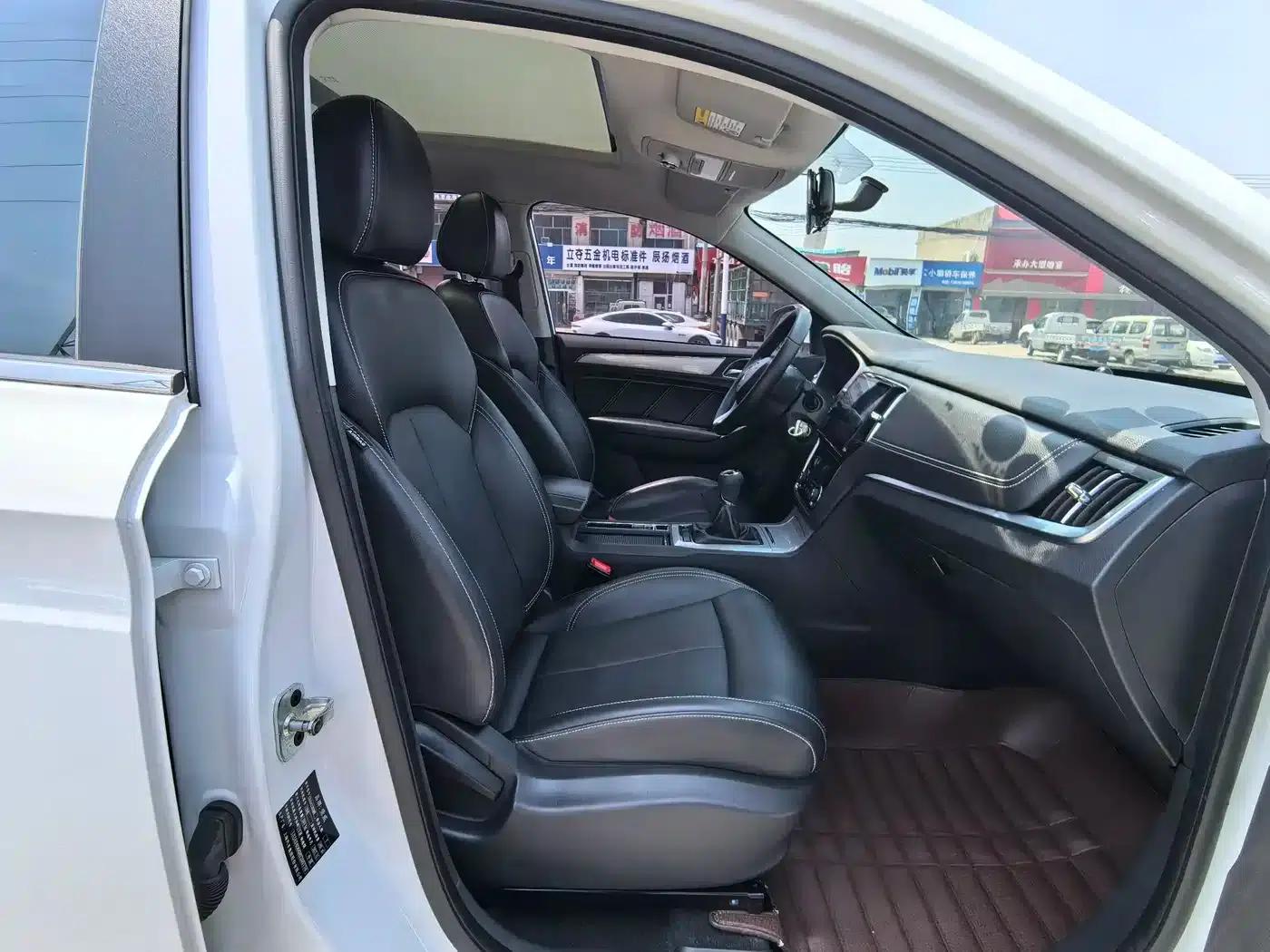 Roewe RX5 2018 20T 2WD Manual Flagship Edition — миниатюра 12