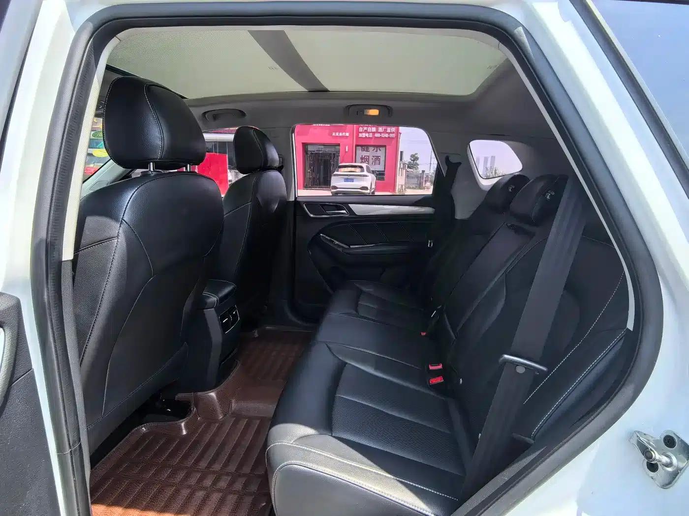 Roewe RX5 2018 20T 2WD Manual Flagship Edition — миниатюра 9
