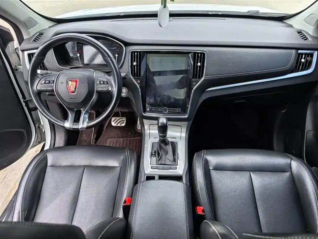 Roewe RX5 2016 30T 2WD Automatic Internet Smart Edition — миниатюра 11