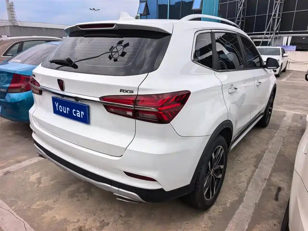 Roewe RX5 2016 30T 2WD Automatic Internet Smart Edition — миниатюра 6