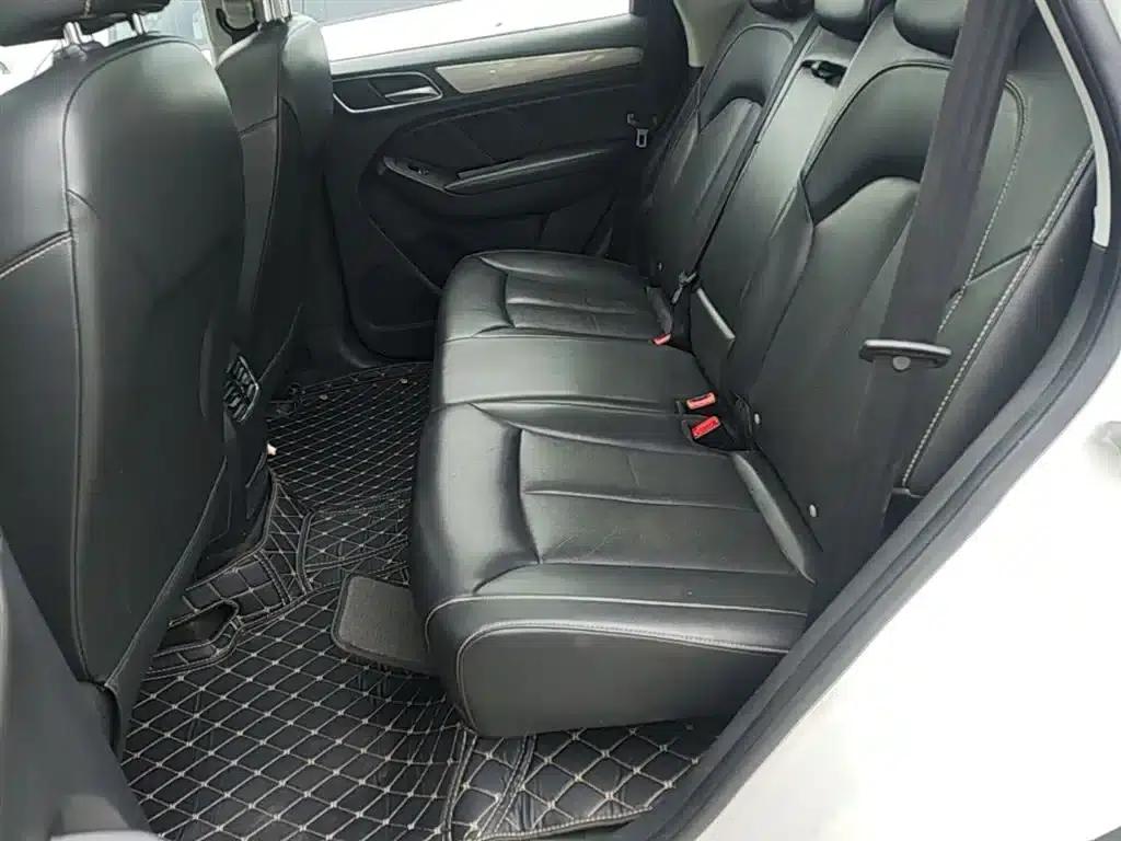 Roewe RX5 2016 20T 2WD Manual Flagship Edition — миниатюра 17