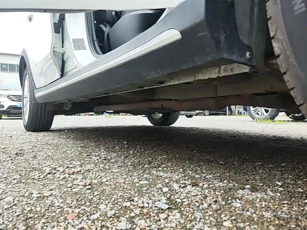 Roewe RX5 2016 20T 2WD Manual Flagship Edition — миниатюра 21