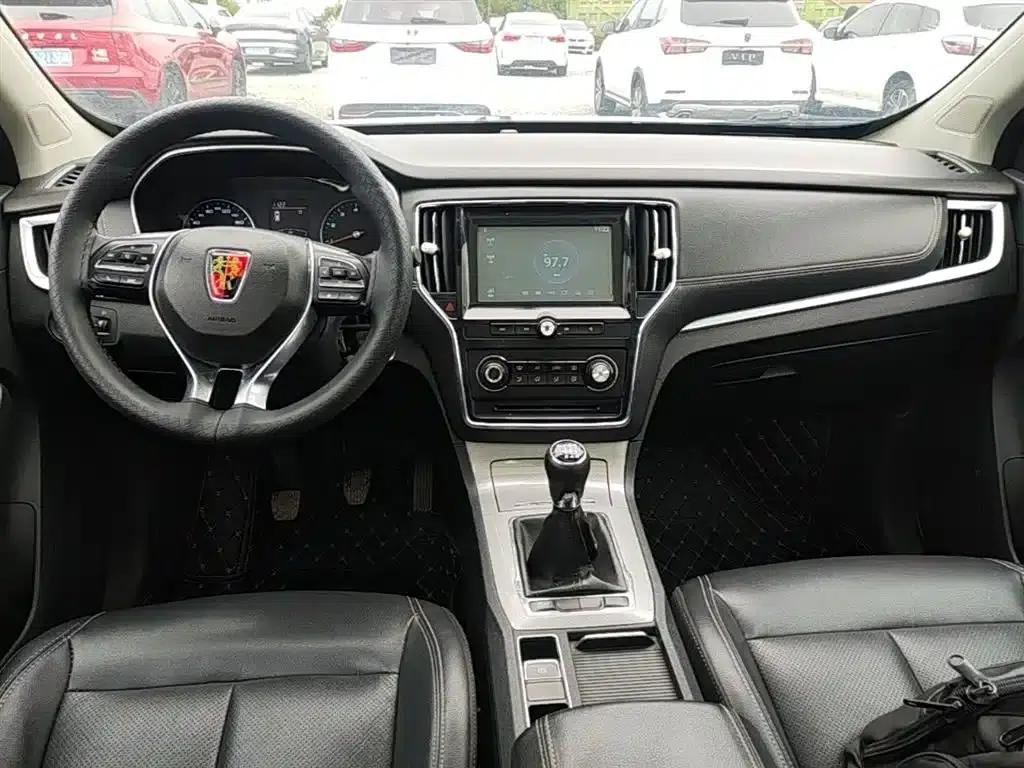 Roewe RX5 2016 20T 2WD Manual Flagship Edition — миниатюра 10