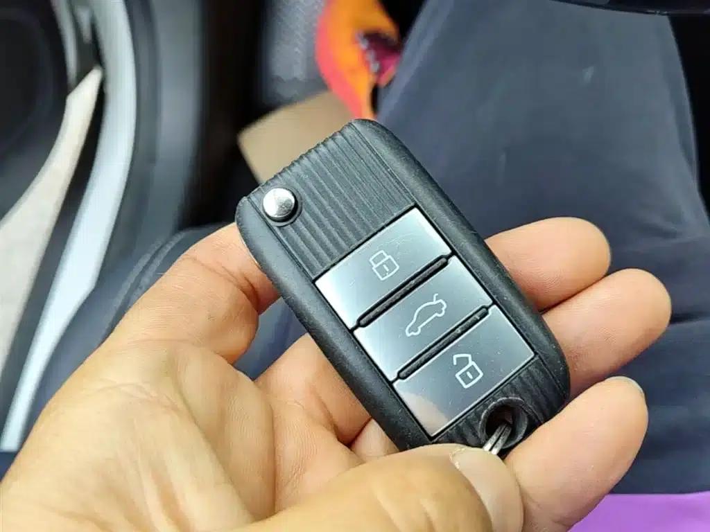 Roewe RX5 2020 20T Automatic 4G Connected Super Flagship Edition — миниатюра 9