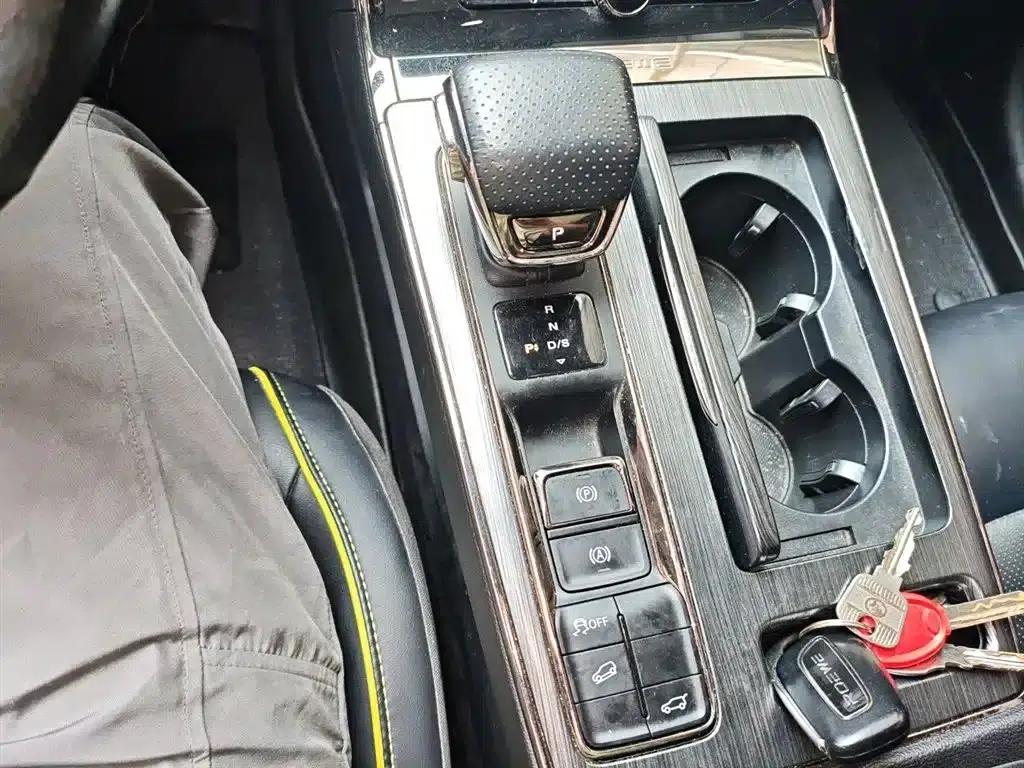 Roewe RX5 2021 PLUS 330TGI Automatic National Trend Smart Edition — миниатюра 11