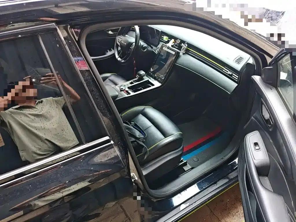 Roewe RX5 2021 PLUS 330TGI Automatic National Trend Smart Edition — миниатюра 22