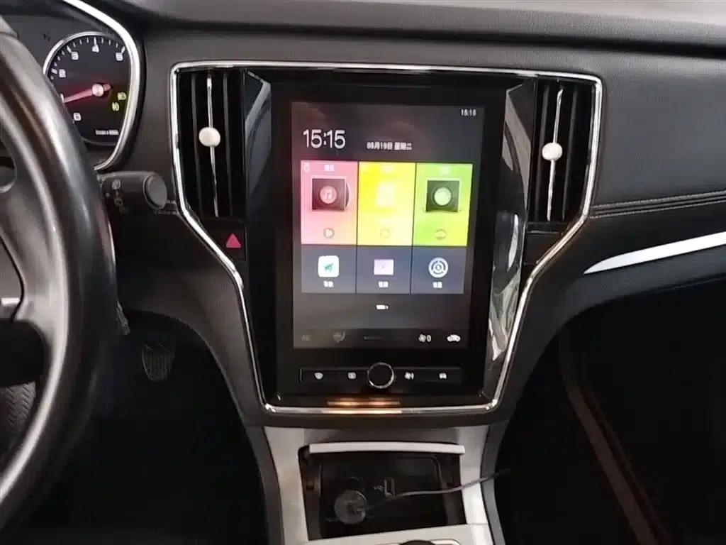 Roewe RX5 2019 20T 2WD Manual 4G Connected Platinum Edition — миниатюра 13
