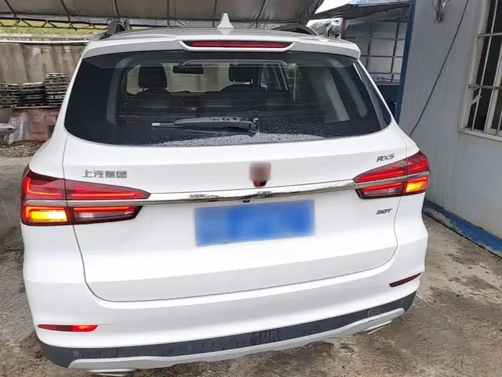 Roewe RX5 2019 20T 2WD Manual 4G Connected Platinum Edition — миниатюра 6