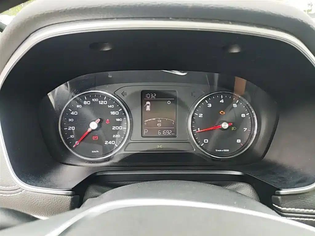 Roewe RX5 2020 20T Automatic 4G Connected Million Edition — миниатюра 12