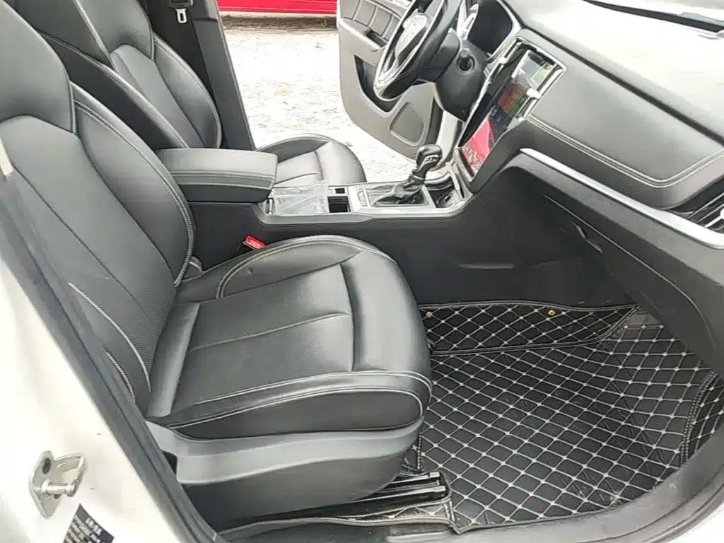 Roewe RX5 2020 20T Automatic 4G Connected Million Edition — миниатюра 25
