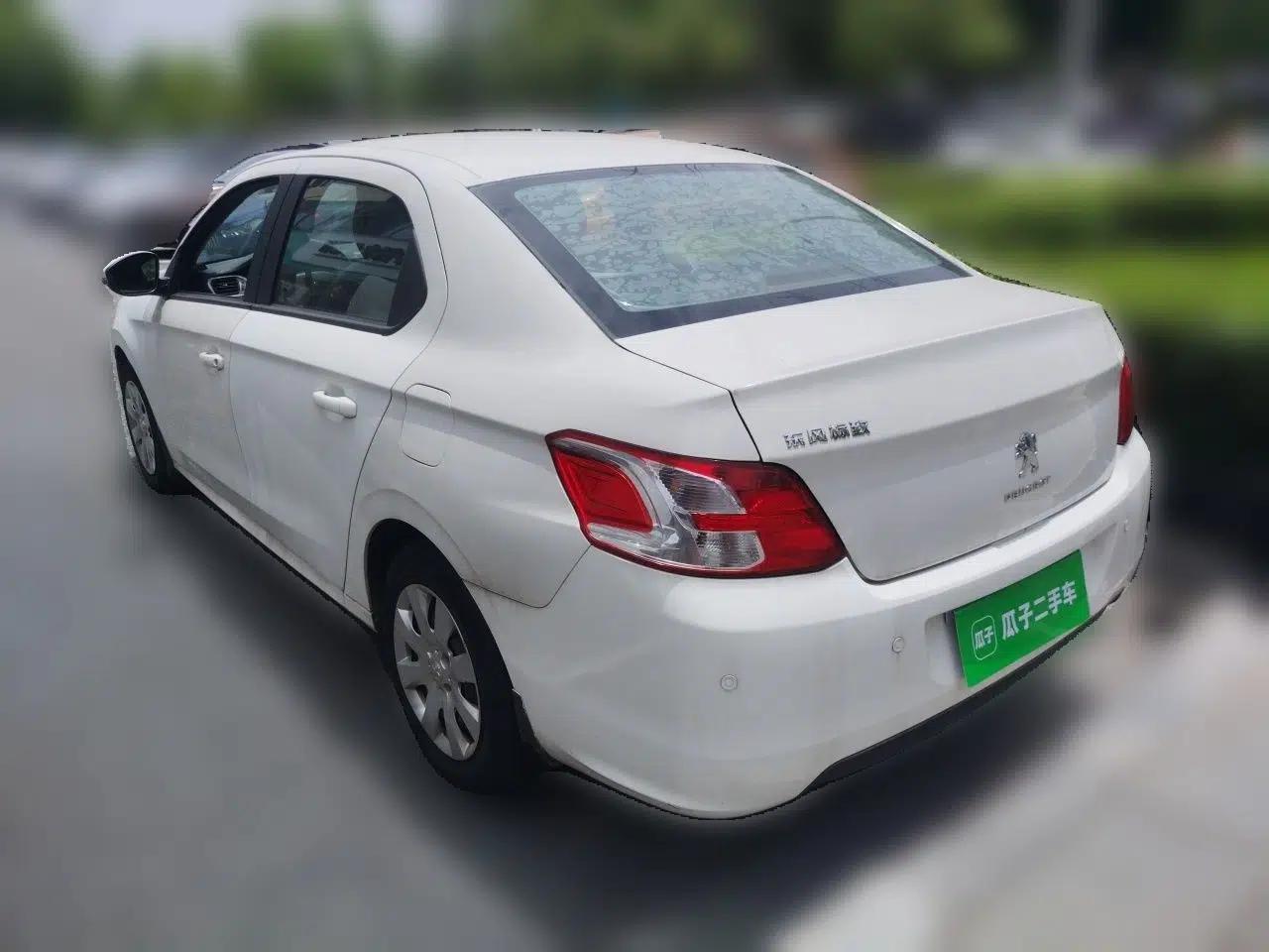 Peugeot 301 2016 1.6L Manual Comfort Edition — миниатюра 4